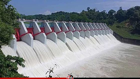 খুলে দেয়া হয়েছে কাপ্তাই বাঁধের ১৬টি গেট