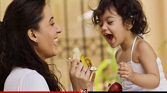 গরমে শিশুর যত্ন ও খাদ্যতালিকা কেমন হওয়া উচিত 