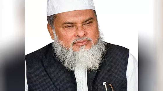 এখন থেকে চাইলেই কোনো ইমামকে বহিষ্কার করা যাবে না: ধর্ম উপদেষ্টা