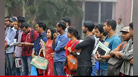 দেশে বেড়েছে বেকারের সংখ্যা 