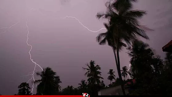 ঢাকাসহ যেসব অঞ্চলে আজ বজ্রসহ হতে পারে বৃষ্টি          