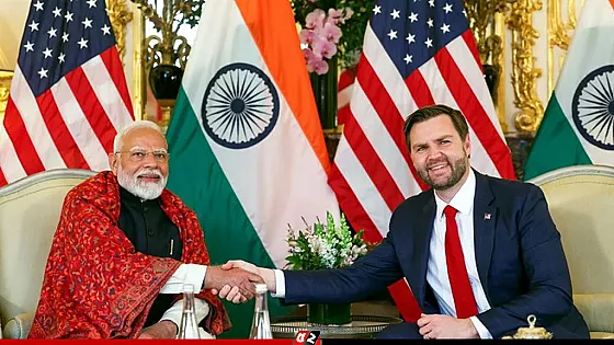 মোদির সঙ্গে মার্কিন ভাইস প্রেসিডেন্টের রুদ্ধদ্বার বৈঠক   