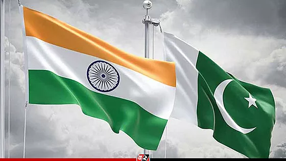 ভারতের বিরুদ্ধ পাল্টা পদক্ষেপ নিচ্ছে পাকিস্তান