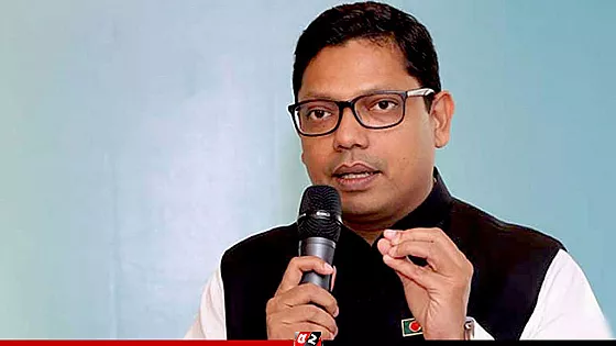 পলকের বিরুদ্ধে অস্ত্র আইনে মামলা