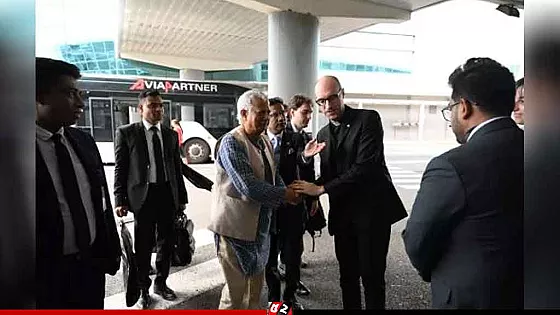 ইতালি পৌঁছেছেন প্রধান উপদেষ্টা