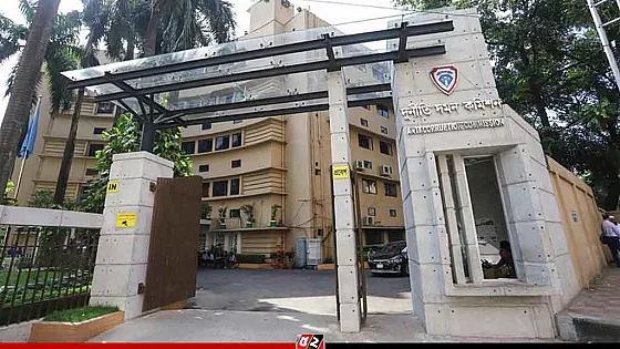 দুই উপদেষ্টার সহকারীদের বিরুদ্ধে দুদকের অনুসন্ধান শুরু