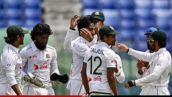 লাঞ্চের আগে ২ উইকেট শিকার বাংলাদেশের