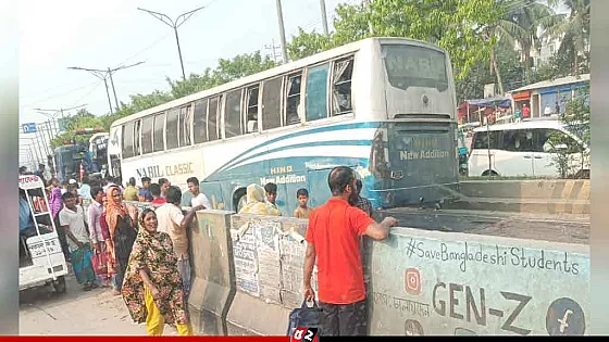 সাভারে পৃথক সড়ক দুর্ঘটনায় ৩ জন নিহত