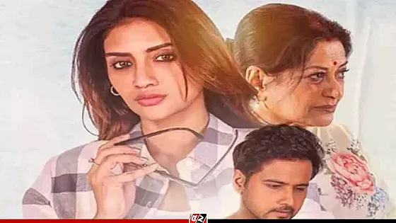 ক্যামেরার বাইরে নিখাদ সম্পর্ক, মৌসুমীর প্রশংসায় নুসরাত