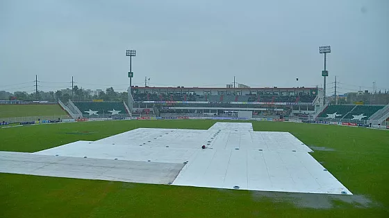 দ্বিতীয় টেস্টের প্রথম দিন ভেসে গেলো বৃষ্টিতে 