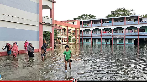 বন্যাকবলিত ১১ জেলায় মৃত্যু বেড়ে ৫৪