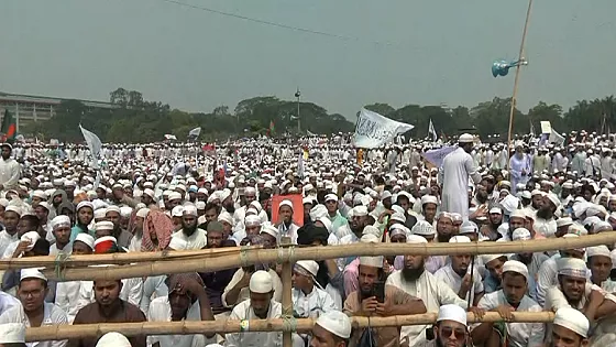 হেফাজতের মহাসমাবেশে নেতাকর্মীদের ঢল
