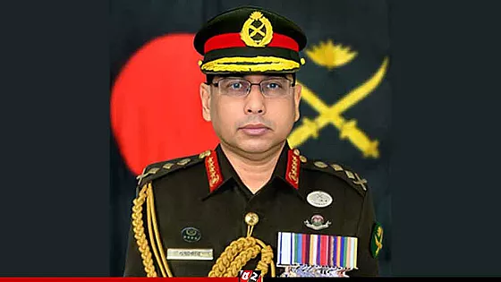 কাতারের উদ্দেশে ঢাকা ত্যাগ করলেন সেনাপ্রধান