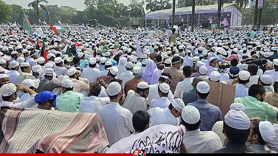 আ.লীগ নিষিদ্ধসহ ১২ দফা দাবি নিয়ে কঠোর বার্তা হেফাজতের
