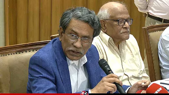 রাষ্ট্র গঠনে রাজনৈতিক দলগুলোকে মতৈক্যে পৌঁছানোর আহ্বান আলী রীয়াজের