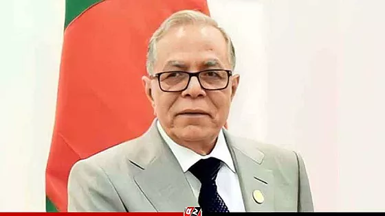 আবদুল হামিদের দেশত্যাগ :  ৩ পুলিশ কর্মকর্তার বিরুদ্ধে ব্যবস্থা