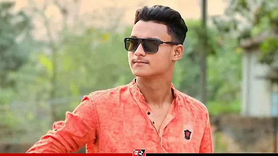 চলন্ত বাস থেকে শিক্ষার্থীকে ফেলে দিয়ে হত্যা