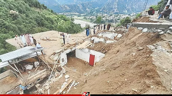 ঘূর্ণিঝড় ‘আসনা’ আঘাত হানার আগেই পাকিস্তানে নিহত ২৪