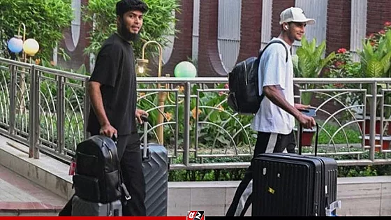 জটিলতা কাটিয়ে দলের সঙ্গে রিশাদ-নাহিদ, খেলতে পারবেন আজ