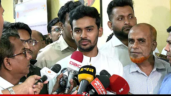 গায়ের জোরে নগর ভবন বন্ধ করে বিএনপি আন্দোলন করছে : আসিফ মাহমুদ