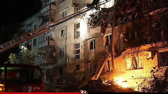 রাতভর ইউক্রেনে রাশিয়ার মিসাইল ও ড্রোন হামলা, নিহত ১২