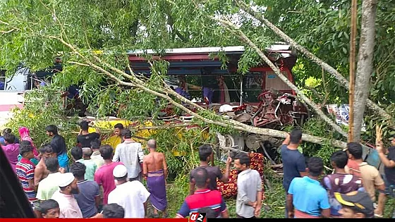 গোপালগঞ্জে বাস-ট্রাক সংঘর্ষে বাড়লো নিহতের সংখ্যা