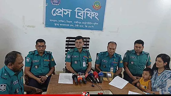 অপহৃত শিশু উদ্ধার; সন্তানসহ দম্পতি গ্রেপ্তার