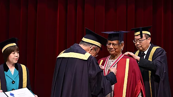 সোকা বিশ্ববিদ্যালয় থেকে ড. ইউনূসকে সম্মানসূচক ডক্টরেট ডিগ্রি প্রদান