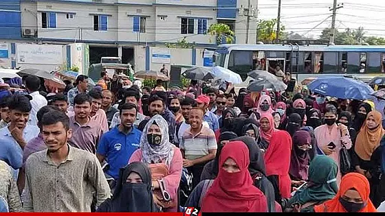 রোহিঙ্গা ক্যাম্পে একযোগে ১২৫০ শিক্ষক চাকরিচ্যুত