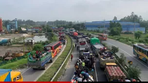 ঈদে ঘরমুখো মানুষ, যমুনা সেতু এলাকায় ২৫ কিমি যানজট