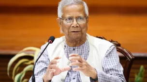 জাতির উদ্দেশে ভাষণ দিচ্ছেন প্রধান উপদেষ্টা