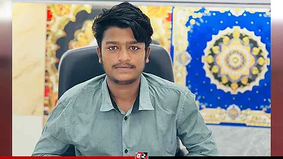 কুরবানির মাংস নিয়ে যাওয়ার পথে প্রাণ হারালেন তরুণ