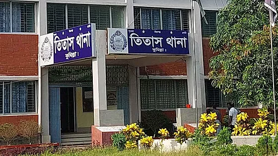 দুই মেয়েকে বিষ খাইয়ে আত্মহত্যার চেষ্টা বাবার