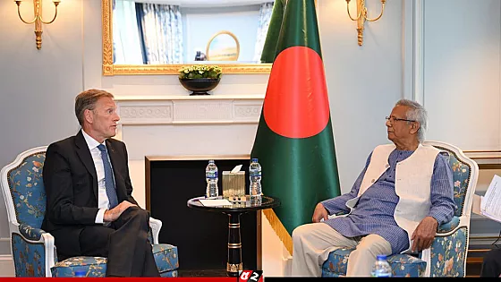 প্রধান উপদেষ্টার সঙ্গে এয়ারবাসের এক্সিকিউটিভ ভাইস প্রেসিডেন্টের সাক্ষাৎ