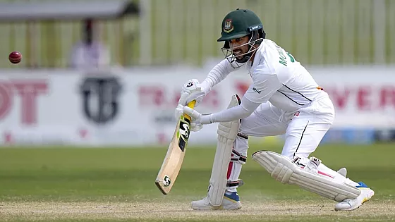 জয়ের সুবাতাস নিয়ে মধ্যাহ্ন বিরতিতে বাংলাদেশ