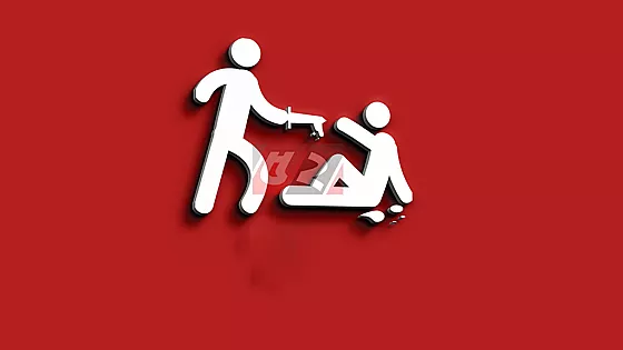 সংবাদ প্রকাশের জেরে সাংবাদিককে কুপিয়ে জখম