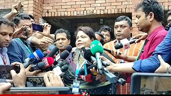 জাকসুর ভোট গণনা বর্জন করলেন  রিটার্নিং কর্মকর্তা