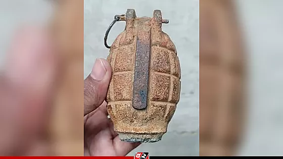 নদীর তীর থেকে অবিস্ফোরিত গ্রেনেড উদ্ধার