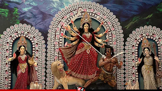বিজয়া দশমী আজ: বিদায়ের সুরে দেবী দুর্গার বিসর্জন