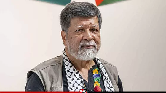 দেশে ফিরেছেন শহিদুল আলম