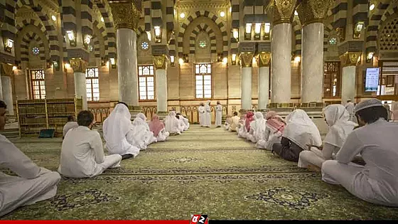 ভিজিট ভিসাধারীদের জন্য মসজিদে নববী কর্তৃপক্ষের নতুন উদ্যোগ