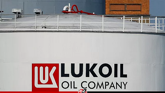 রাশিয়ার দুই তেল কোম্পানির ওপর মার্কিন নিষেধাজ্ঞা