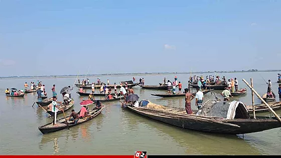বিএনপি নেতাদের দখলে থাকা জলমহাল উন্মুক্ত করে নিলো জেলেরা