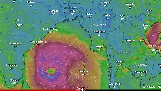 সন্ধ্যায় ঘূর্ণিঝড়ে রূপ নিতে পারে গভীর নিম্নচাপ   