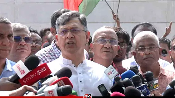 বৃহৎ জোট গঠনের চিন্তা করছে বিএনপি : সালাহউদ্দিন 