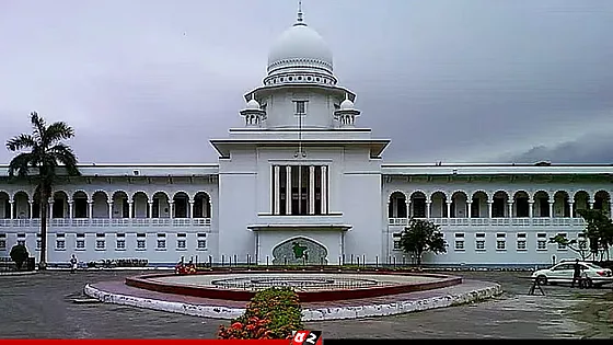 তিন বিচারপতিকে শোকজের খবর সঠিক নয়: সুপ্রিম কোর্ট