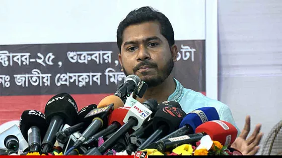 অনেকে ১০টার বদলে ১৫টি সিট বাড়ানোর জন্য গণভোটকে সামনে আনছে