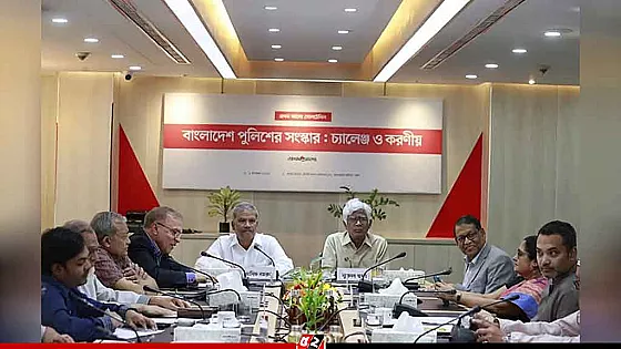 ‘আমার লোক তোমার লোক’ কালচার থেকে বিএনপি জামায়াতকে বের হতে হবে : আইন উপদেষ্টা