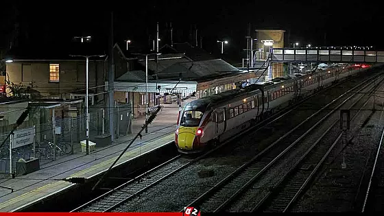 যুক্তরাজ্যে চলন্ত ট্রেনে রক্তক্ষয়ী হামলা! 