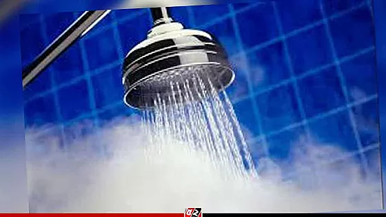 উষ্ণ জলে স্বস্তি, কিন্তু শরীরে ছড়িয়ে দেয় নীরব ক্ষতি